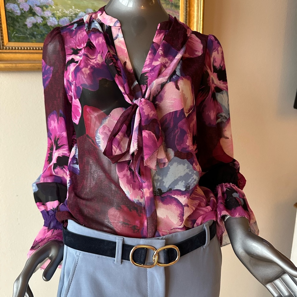 White House Black Market floral top with tie